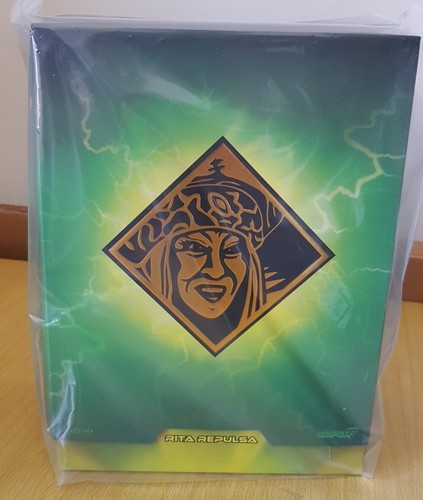 Power rangers figurine - power,