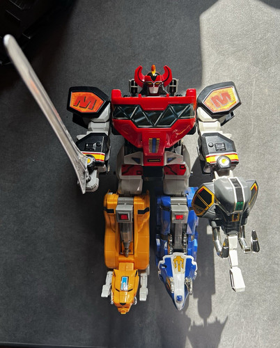 Megazord power rangers - megazord,